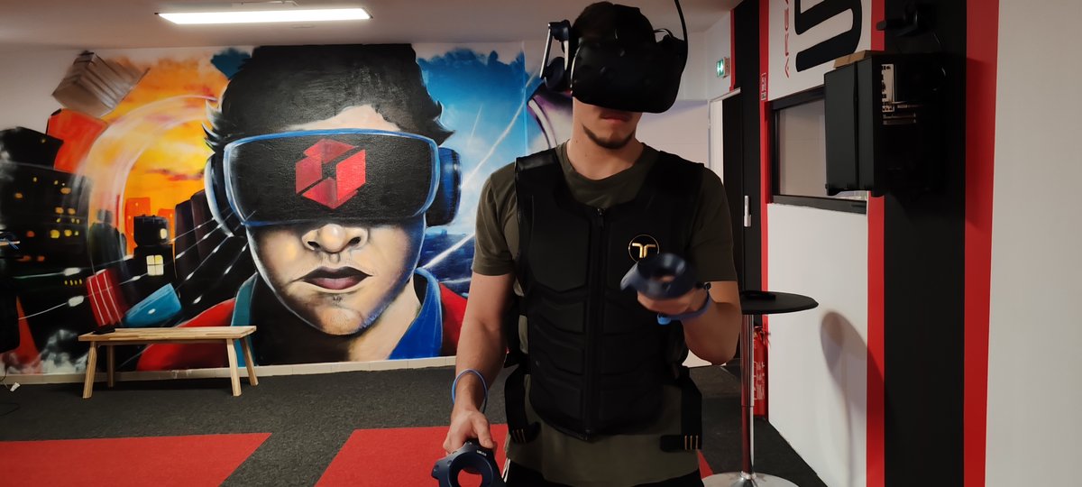 Escape game VR en équipe — Le Cube VR Avignon